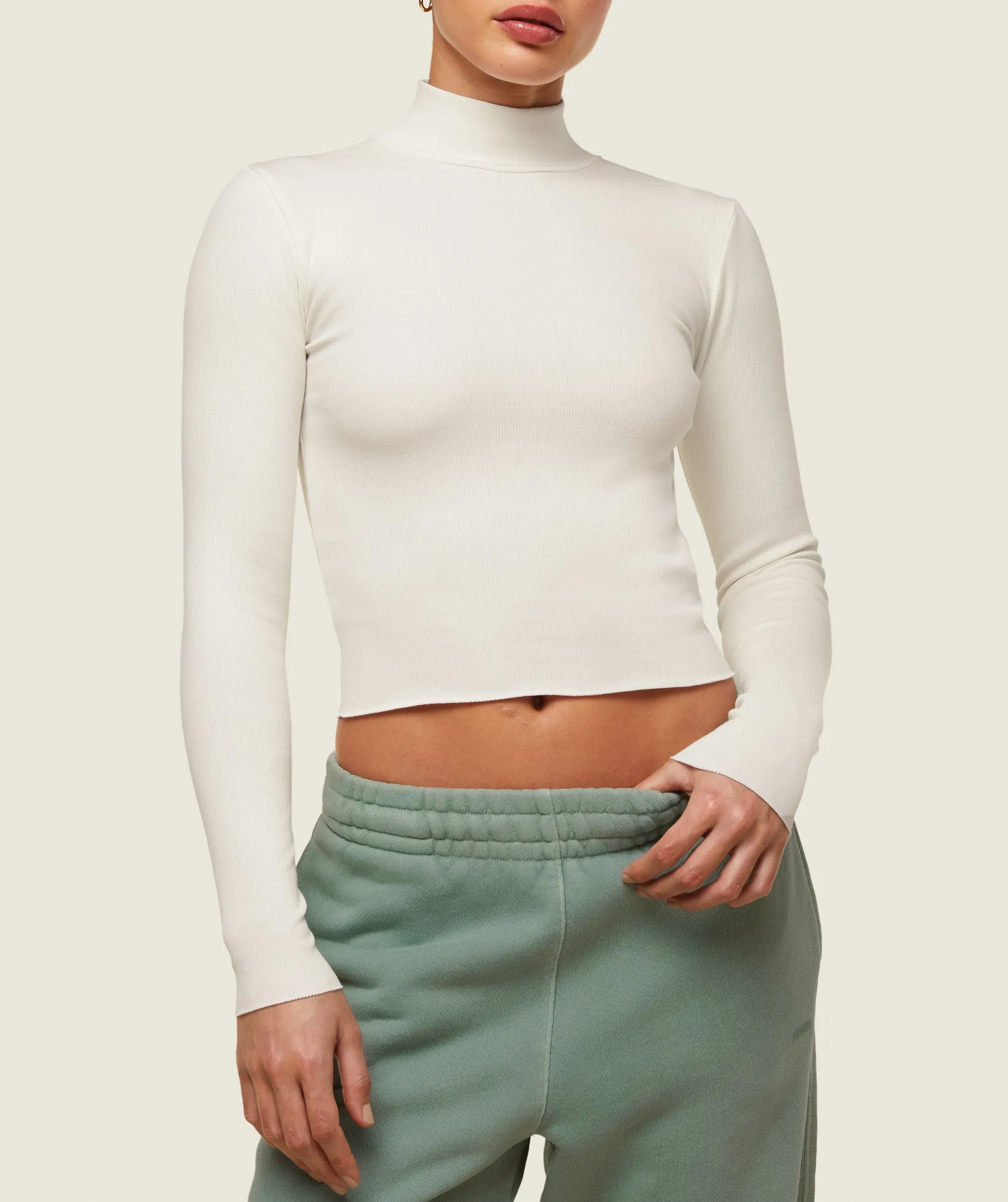 Gymshark everywear Long Sleeve Ribbed Turtle Neck - Soft White