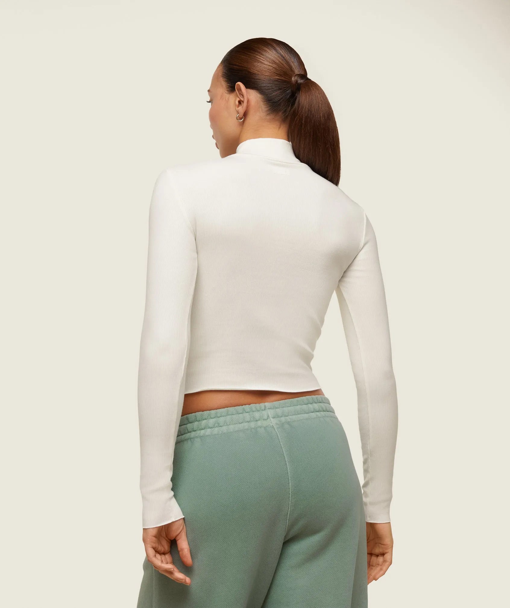 Gymshark everywear Long Sleeve Ribbed Turtle Neck - Soft White