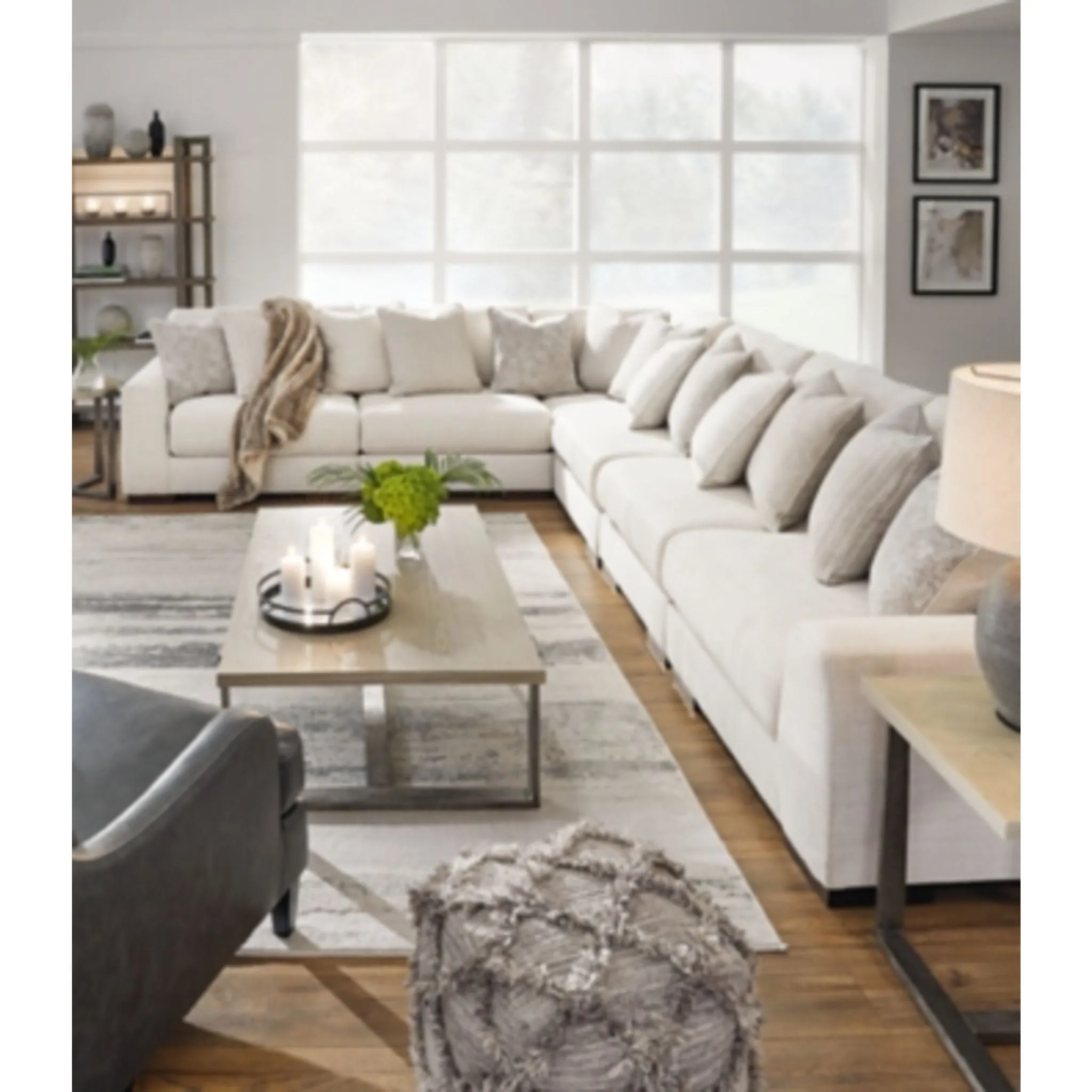 Lyndeboro-Exclusive 6 Piece Modular Sectional
