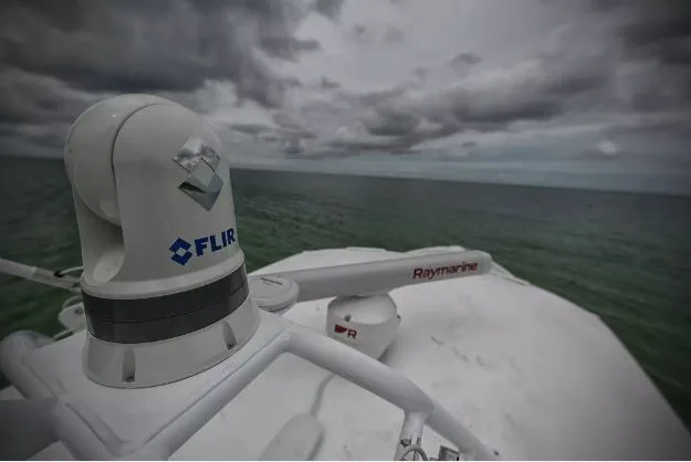 Raymarine / FLIR M364 Stabilised Pan & Tilt Thermal IP Camera with electronic zoom E70525